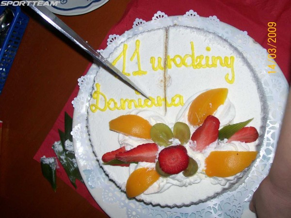 JEDENASTE URODZINOWE PARTY DAMIANA:)