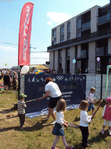 Rodzinny piknik OURPreschool - UKS Sportteam prowadził gry i zabawy tenisowo-sportowe:)
