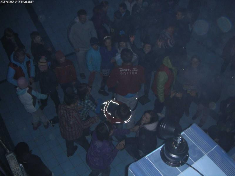 biała noc - party na basenie:)