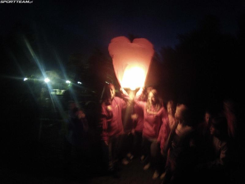 CZERWONA NOC Z LAMPIONAMI ŻYCZEŃ!