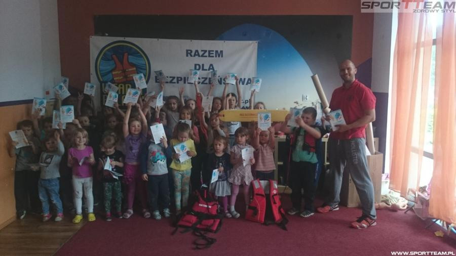 UCZYMY - ROZWIJAMY - BAWIMY - SPORTTEAM!